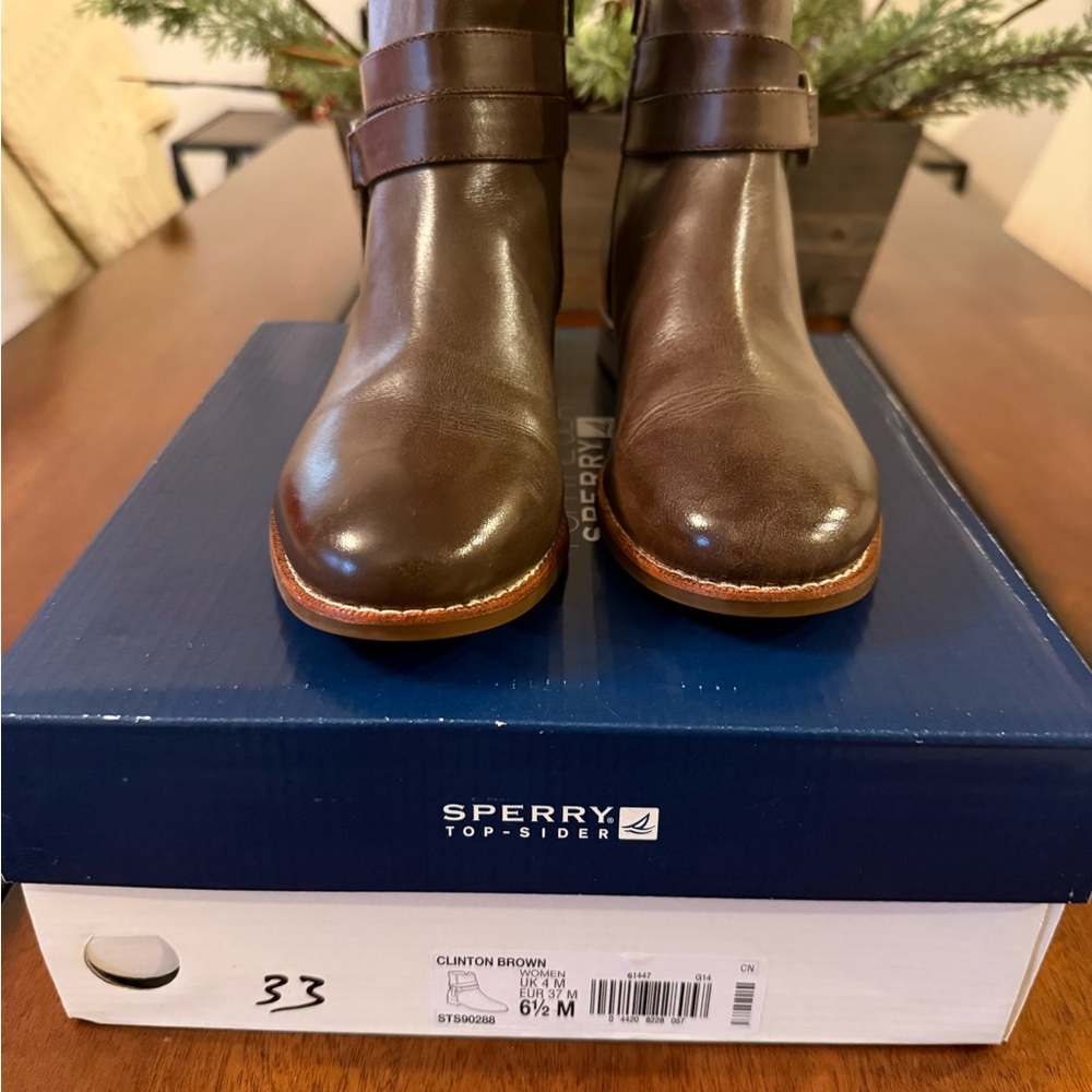 Sperry Dark Brown Leather Boots